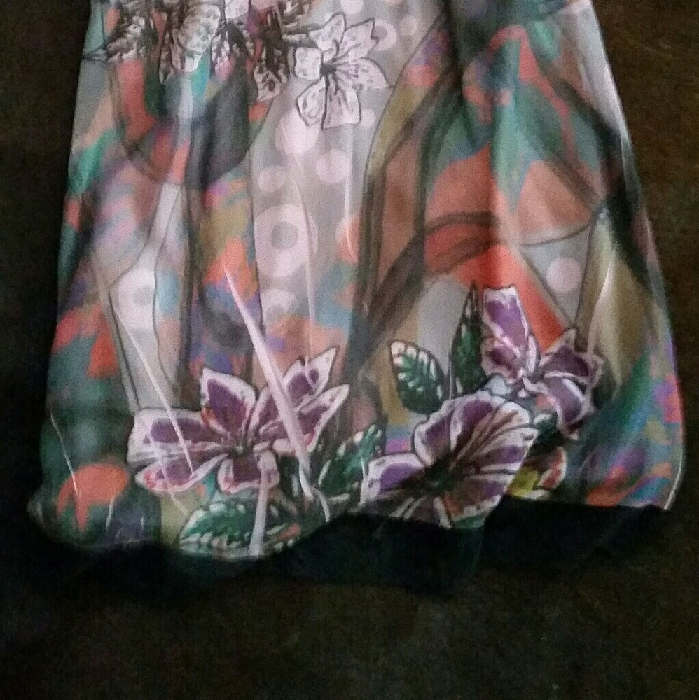 Blouse - Picture 2 of 3